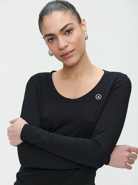 T-shirt con collo a R, facile da indossare, cotone organico | Nero