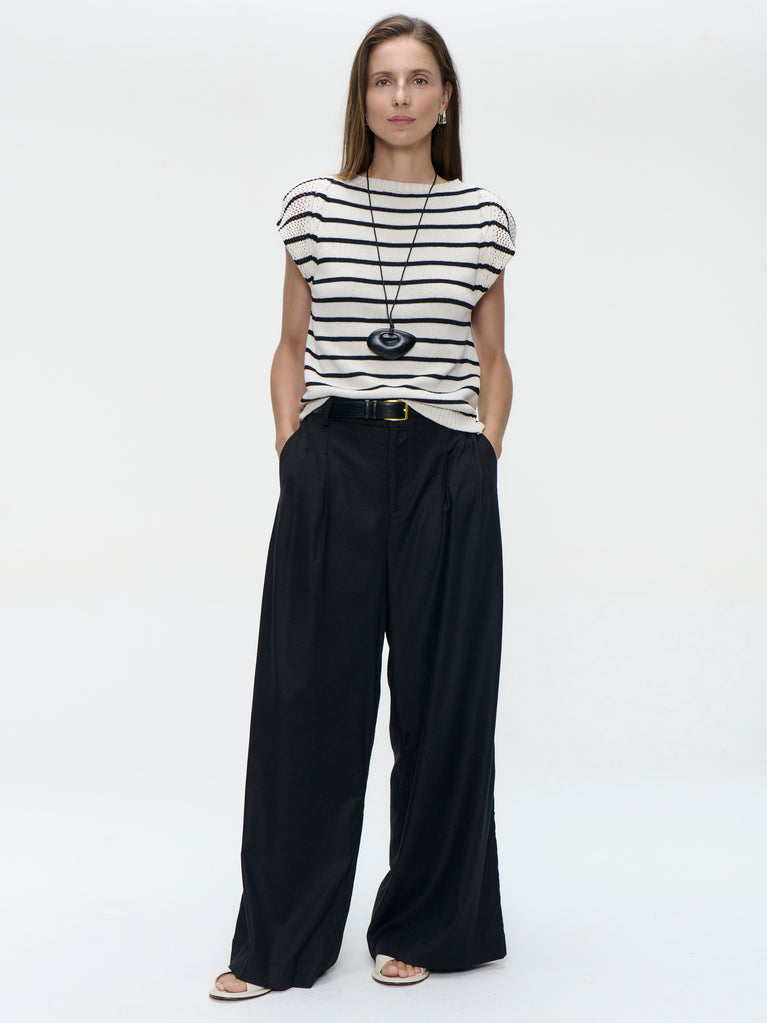 Top E26029 | Ecru Black