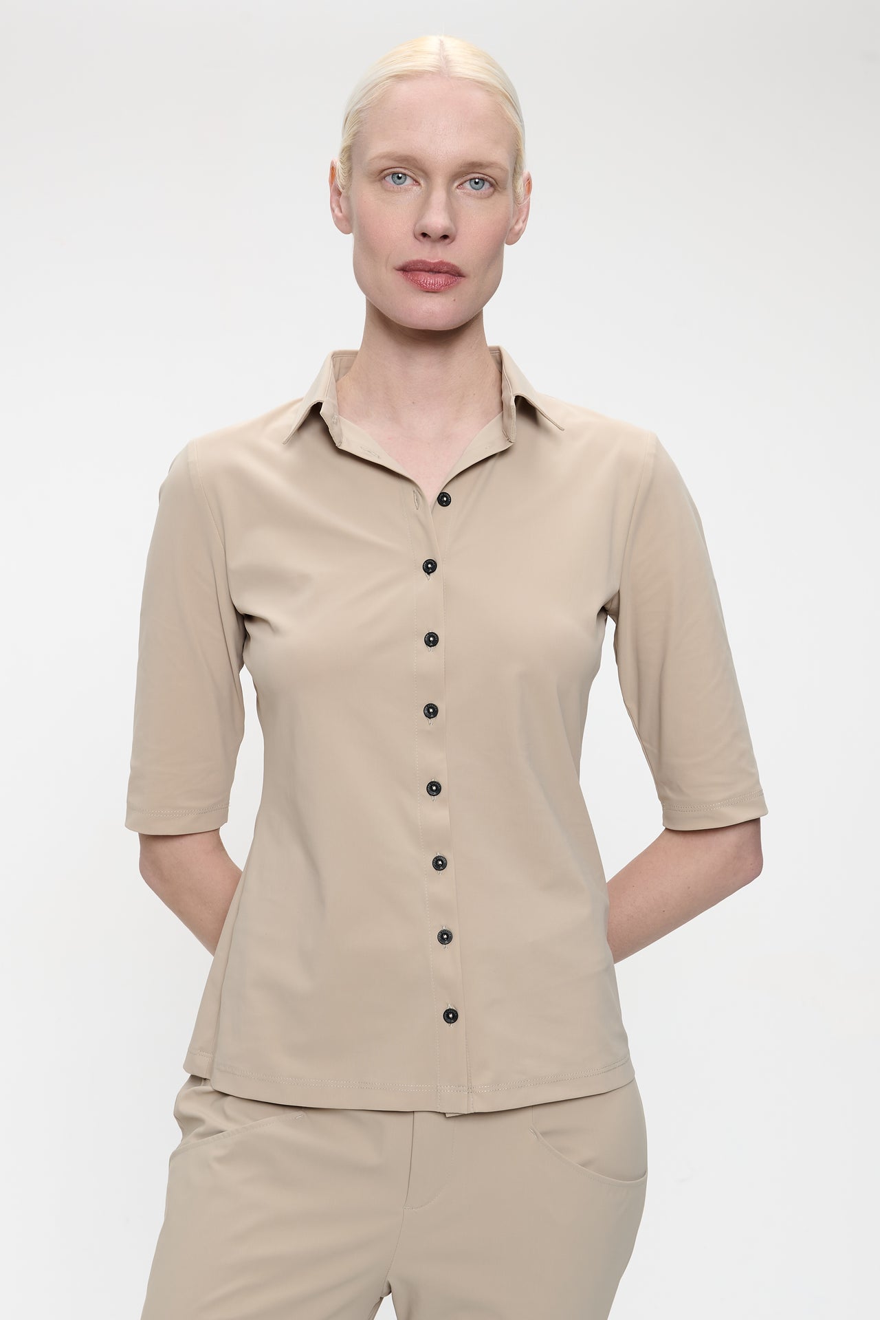 Blouse Betty easy wear Technical Jersey Blouse Betty easy wear Technical Jersey | Sand