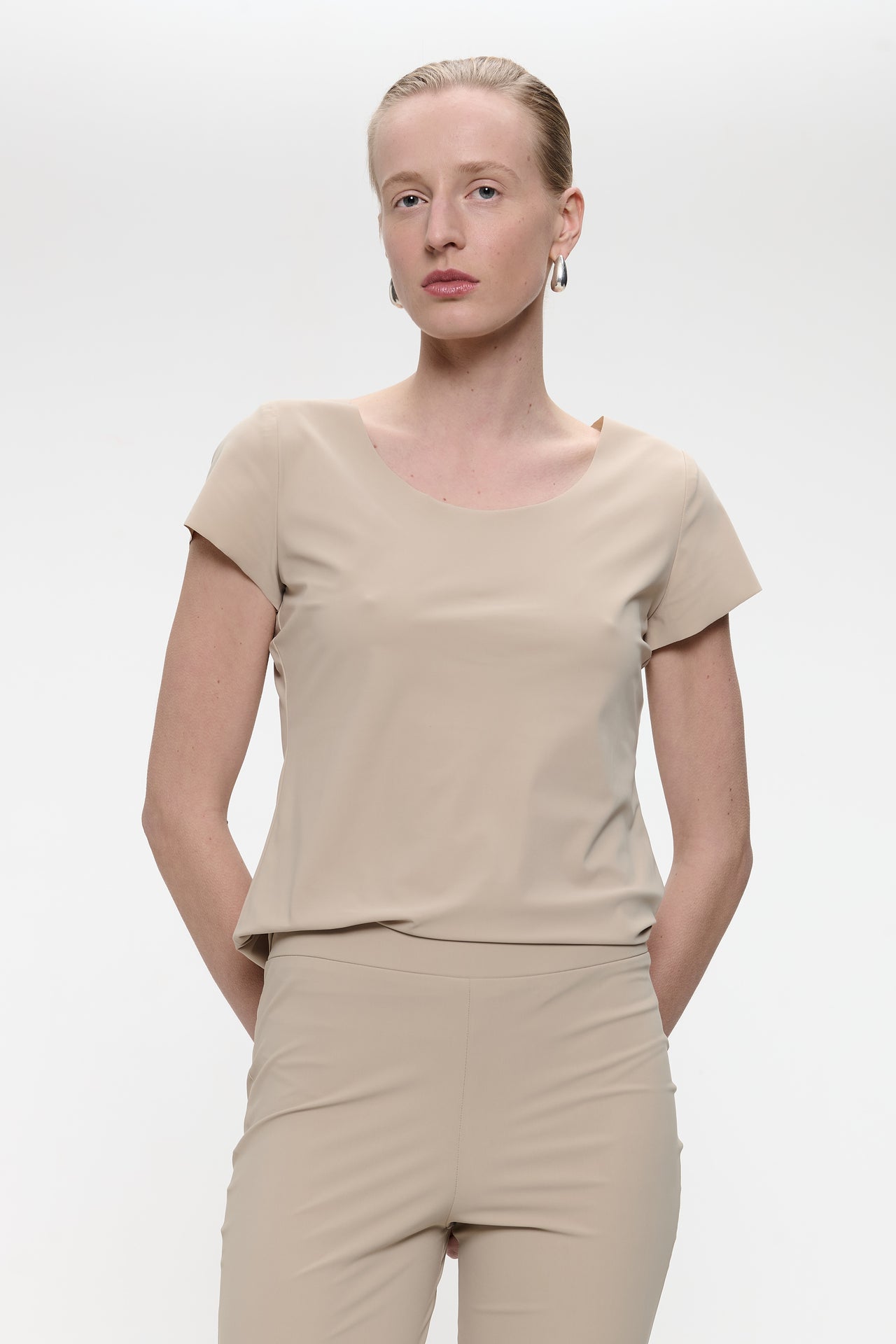 T shirt Sara Easy Wear Technical Jersey T shirt Sara Easy Wear Technical Jersey | Sand