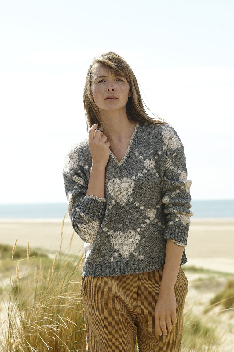 Hearts Pullover H23379 | Grey