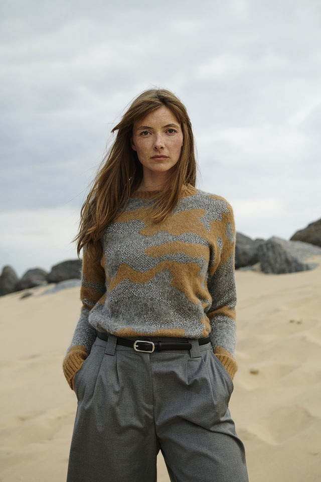Pullover shiny inlay H25171 Pullover shiny inlay H25171 | Cognac