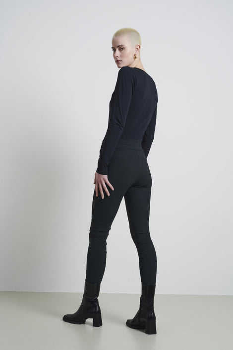 T-shirt con collo a R, facile da indossare, cotone organico | Blu