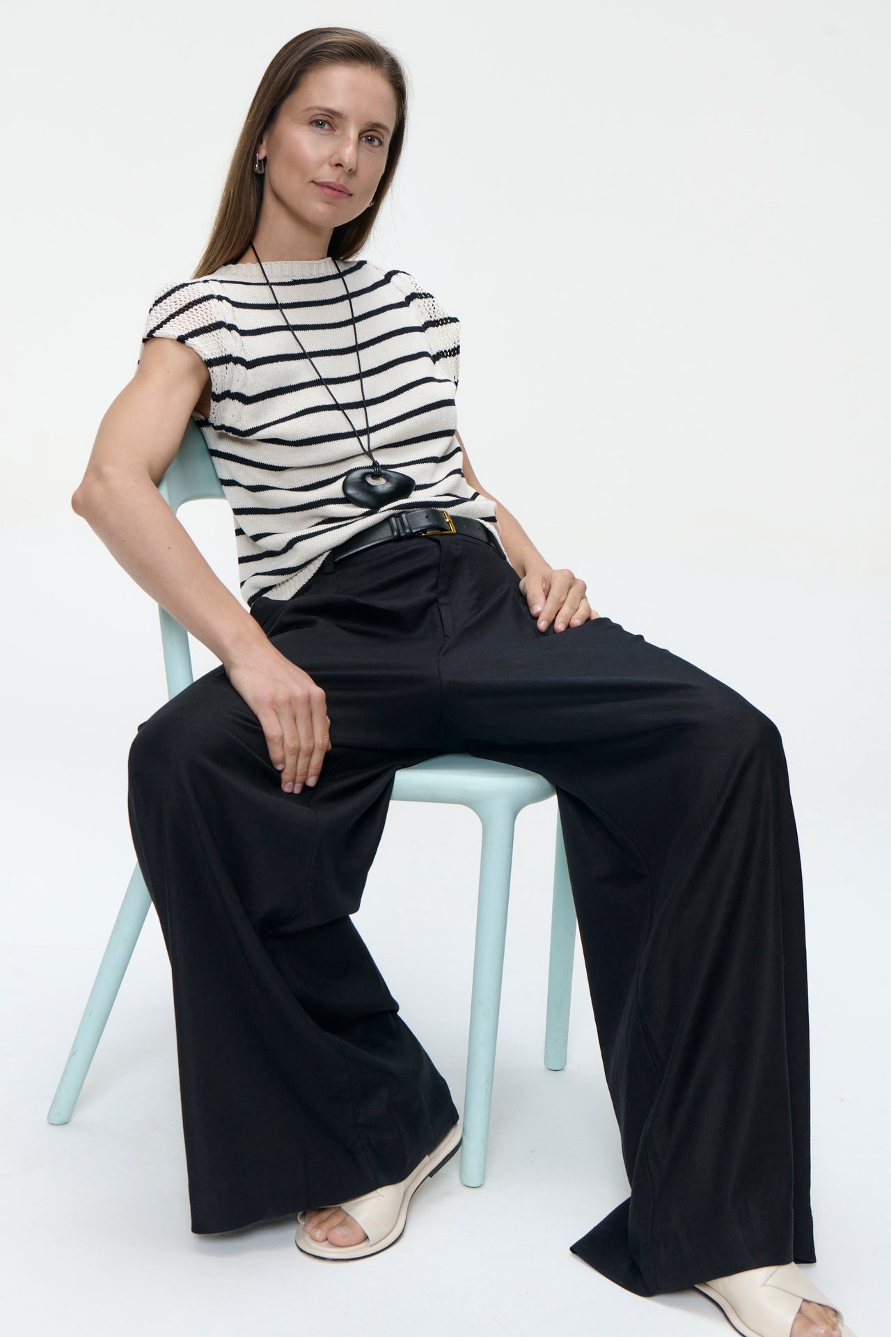 Top E26029 | Ecru Black