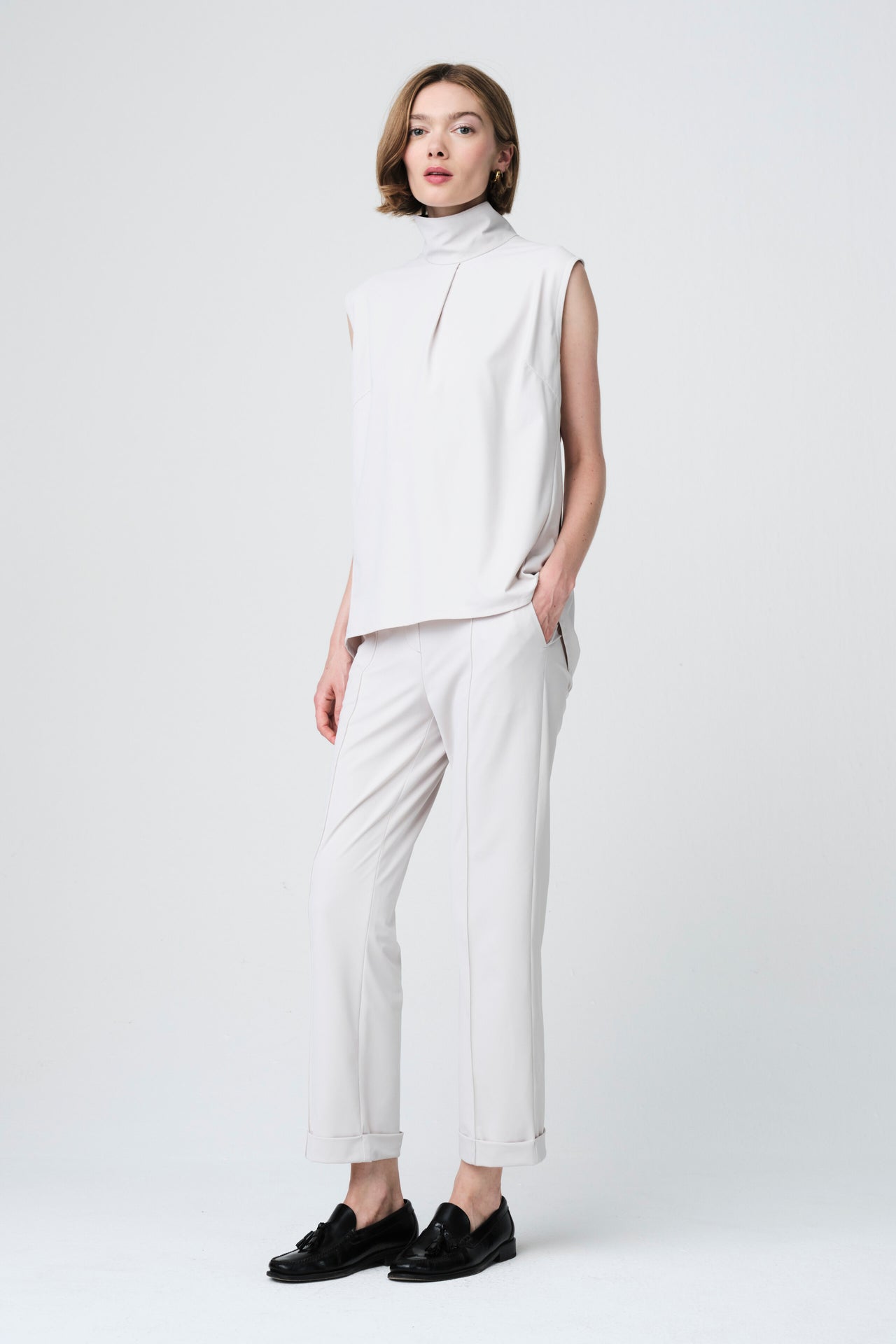 Dolche Vitas WS stretch tech jersey top | Sand
