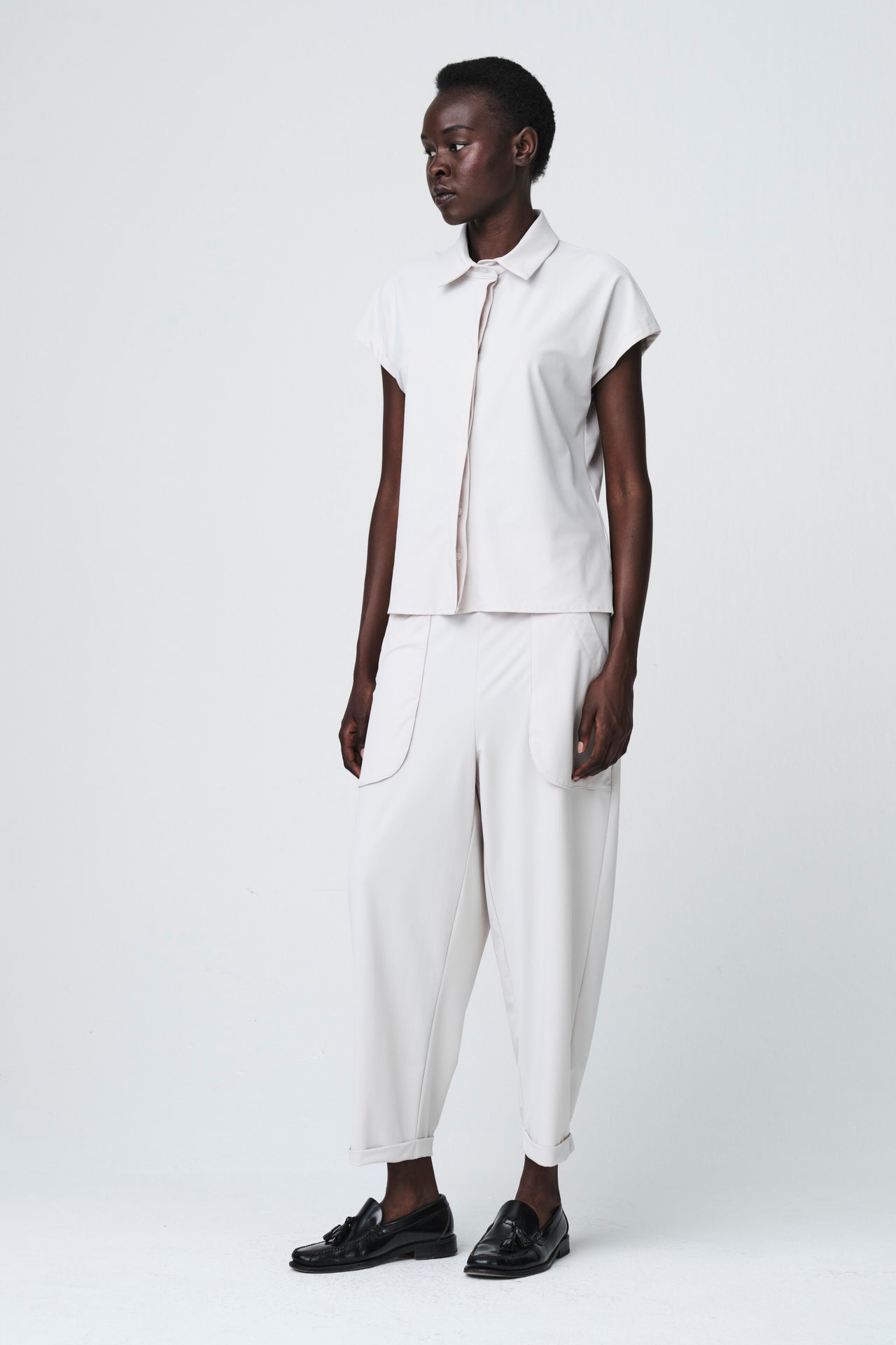 Wilma structure tech jersay blouse | Sand