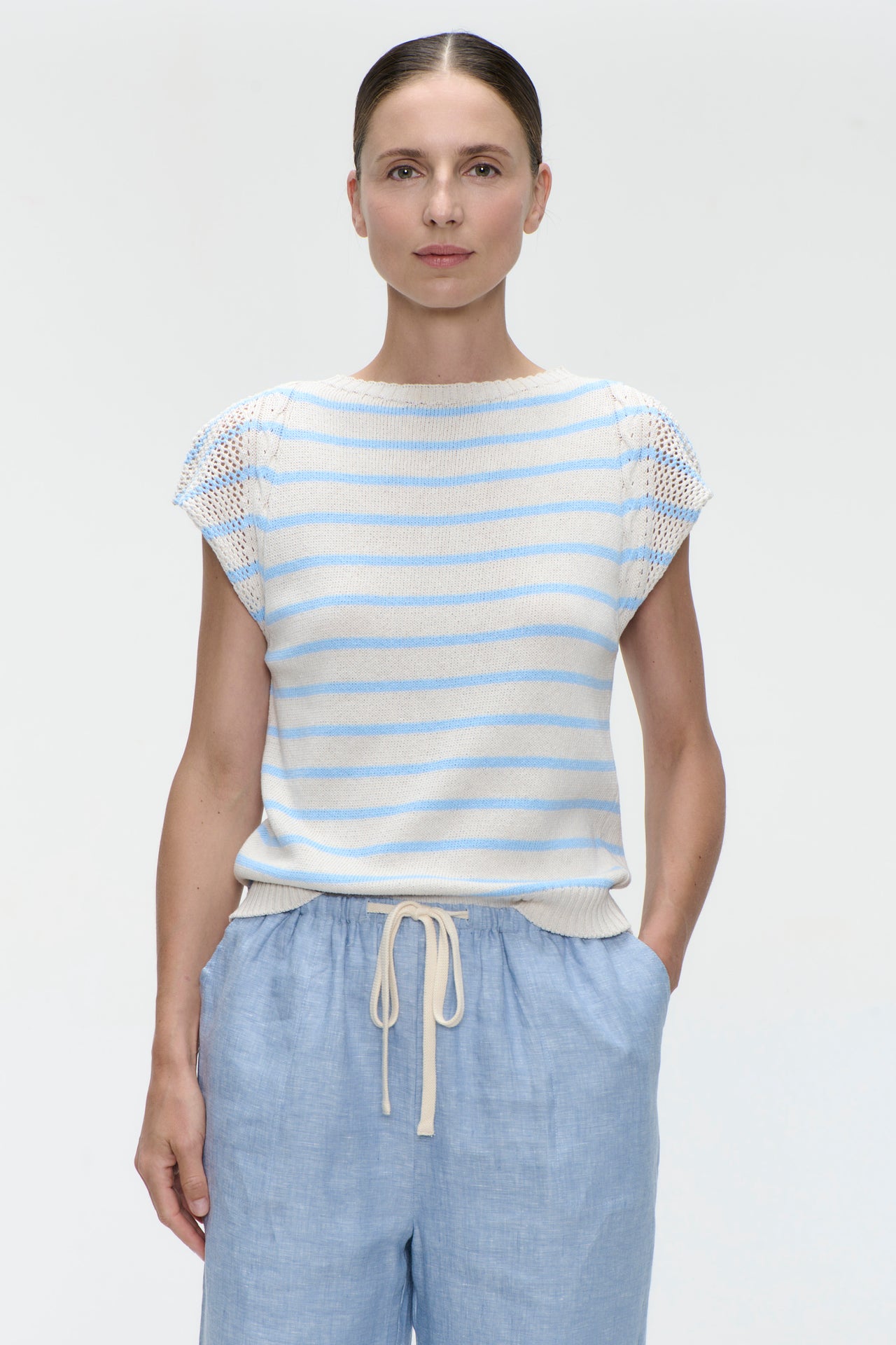 Top E26029 | Ecru Blue