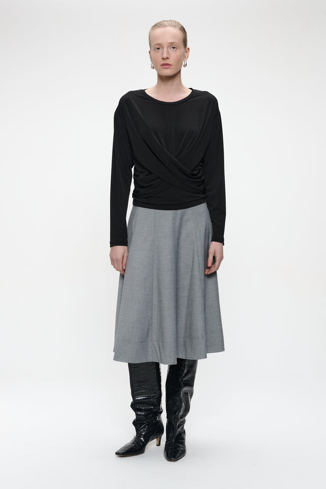 Loren top cross drape | Black