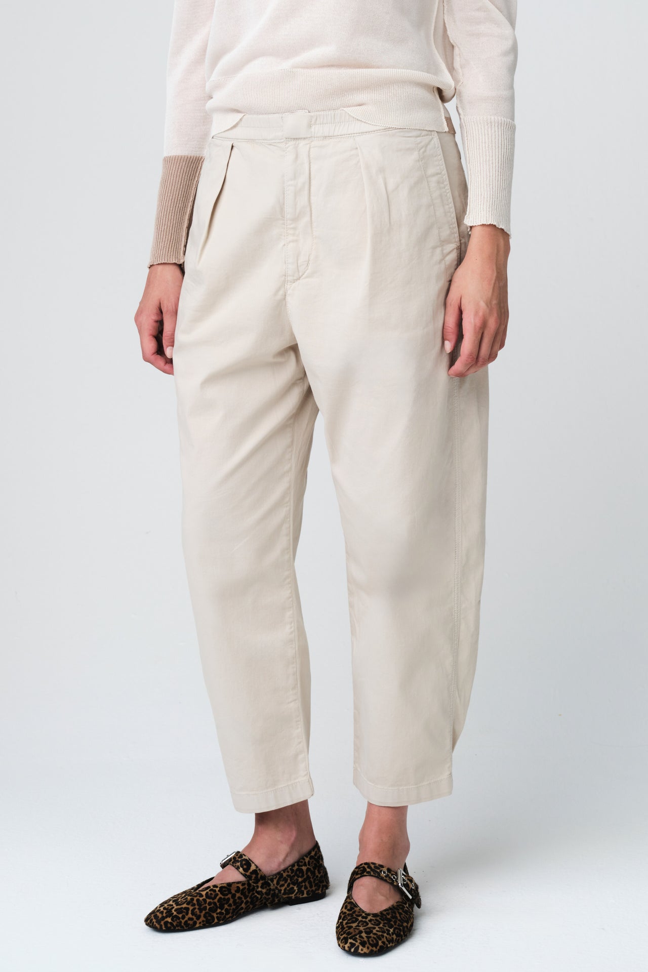 Uniqlo utility pants | Beige