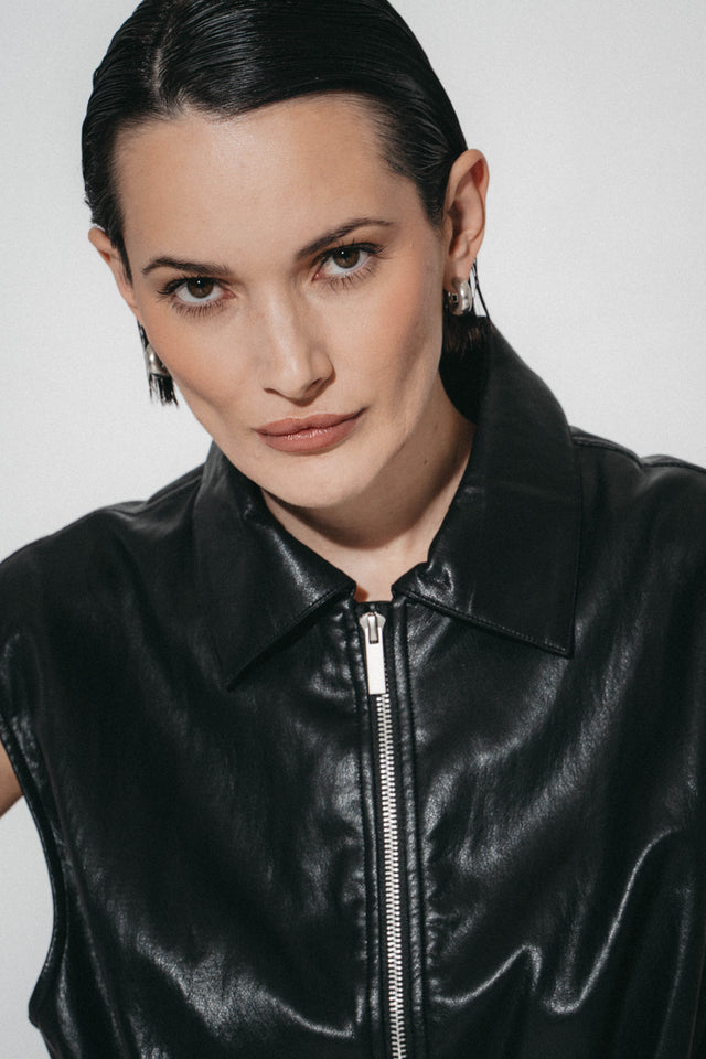 Alora eco leather vest | Black