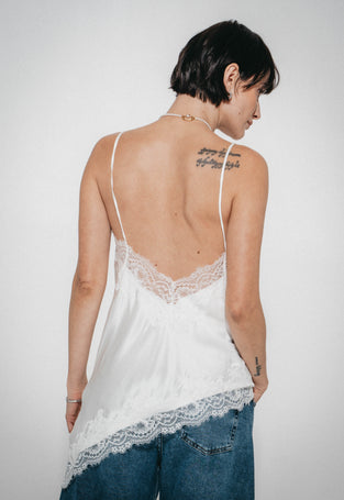 Amina silk top whit lace trim | White