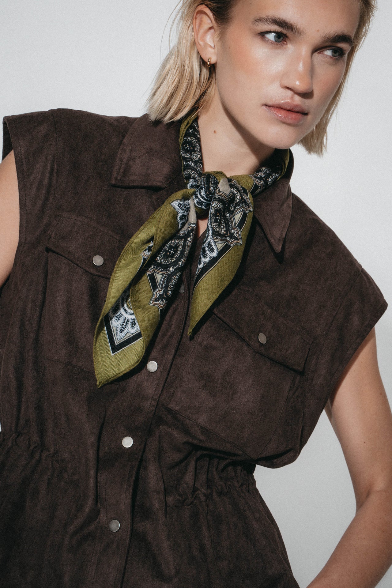 Arden suede effect vest | Dark Brown