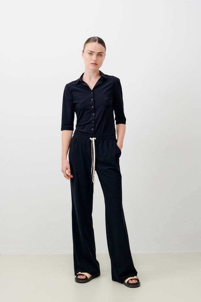 Kikkie Blouse Technical Jersey | Black