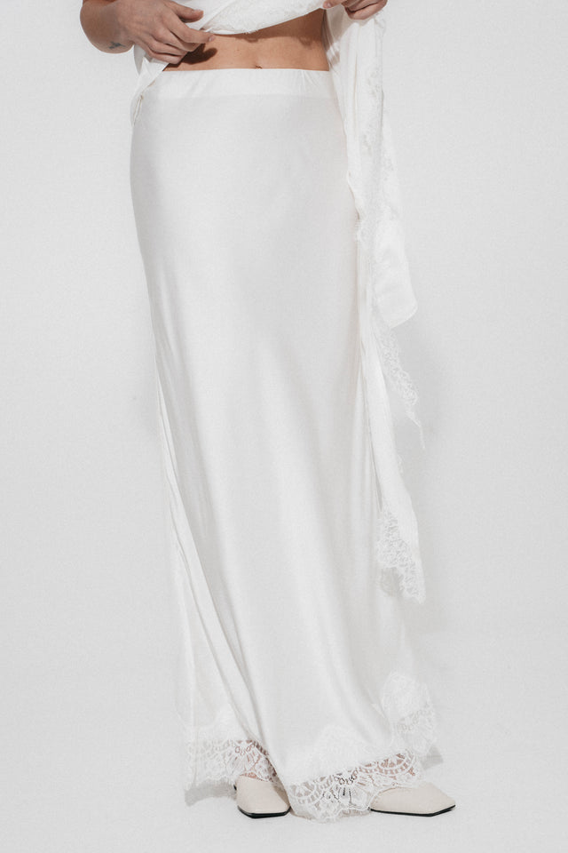 Esra silk skirt whit lace trim | White