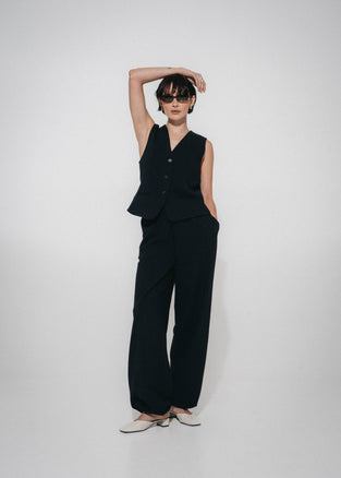 Colette back details gilet | Black